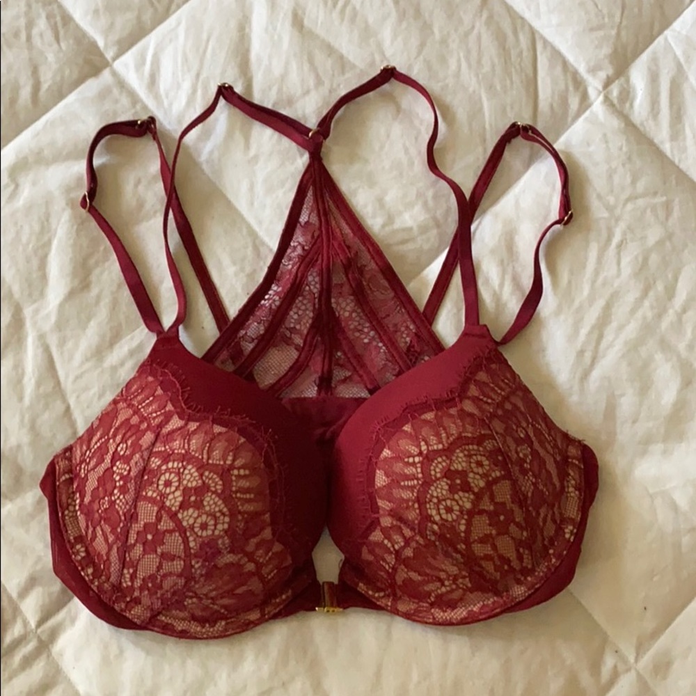 Victoria’s Secret Strappy Sexy Push Up Bra